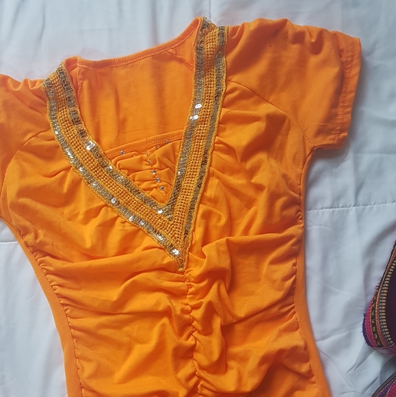 Ruched, Orange, V-Neck, Short-Sleeved Top - Picture 5 of 8